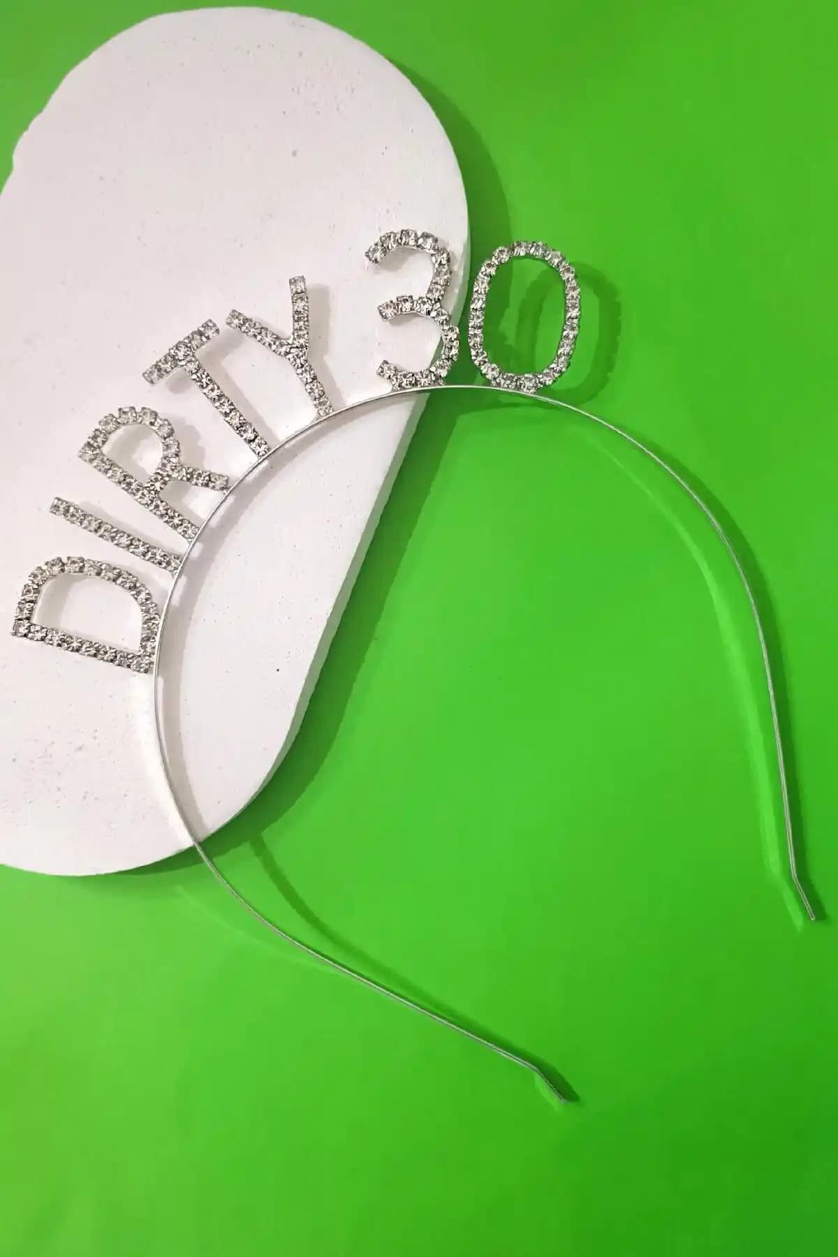 30. Yaş Doğum Günü İçin Şık ve Dayanıklı Parti Taçları - Unutulmaz Anlar İçin Tasarlandı