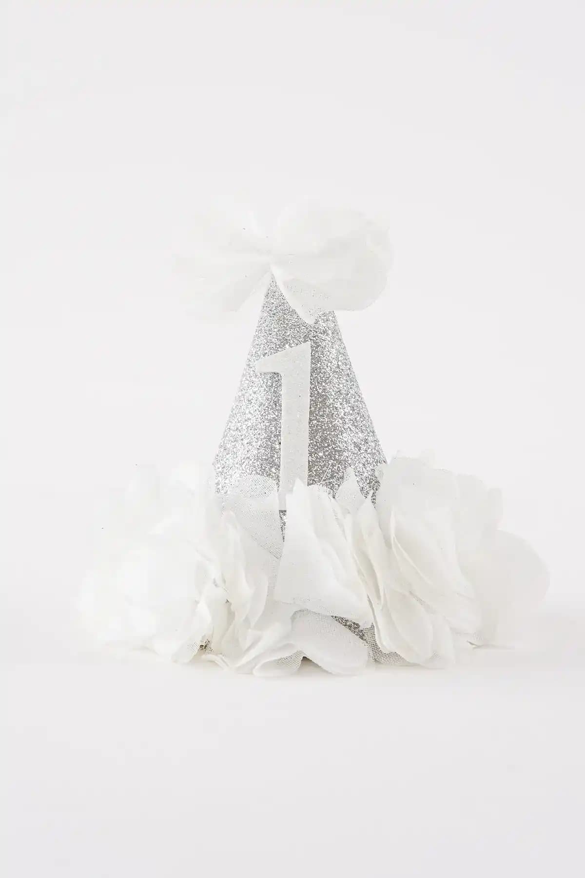 Banamio 1 Yaş Doğum Günü Simli Parti Şapkası Güvenli ve Şık Tasarım