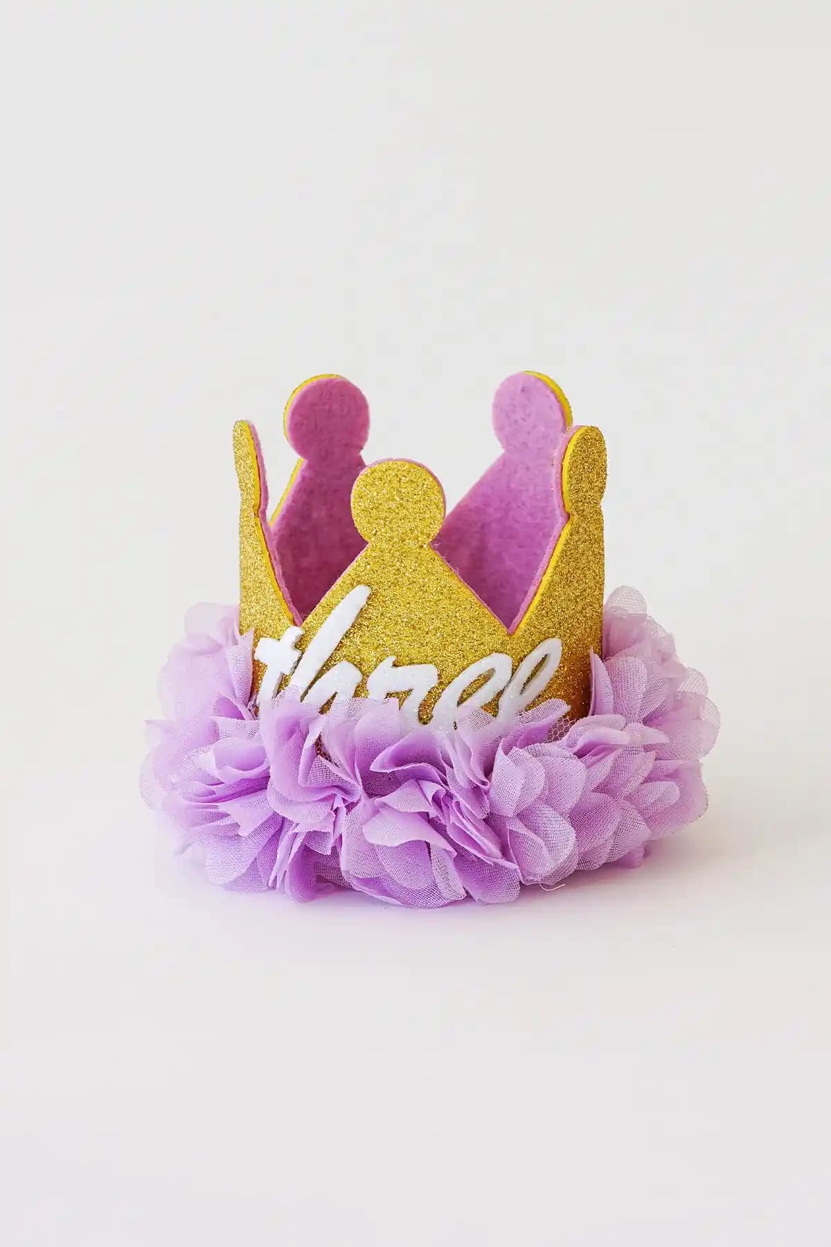 Banamio 3 Yaş Lastikli Doğum Günü Şapkası Kraliçe Tacı Lila Renkli Güvenli Tasarım