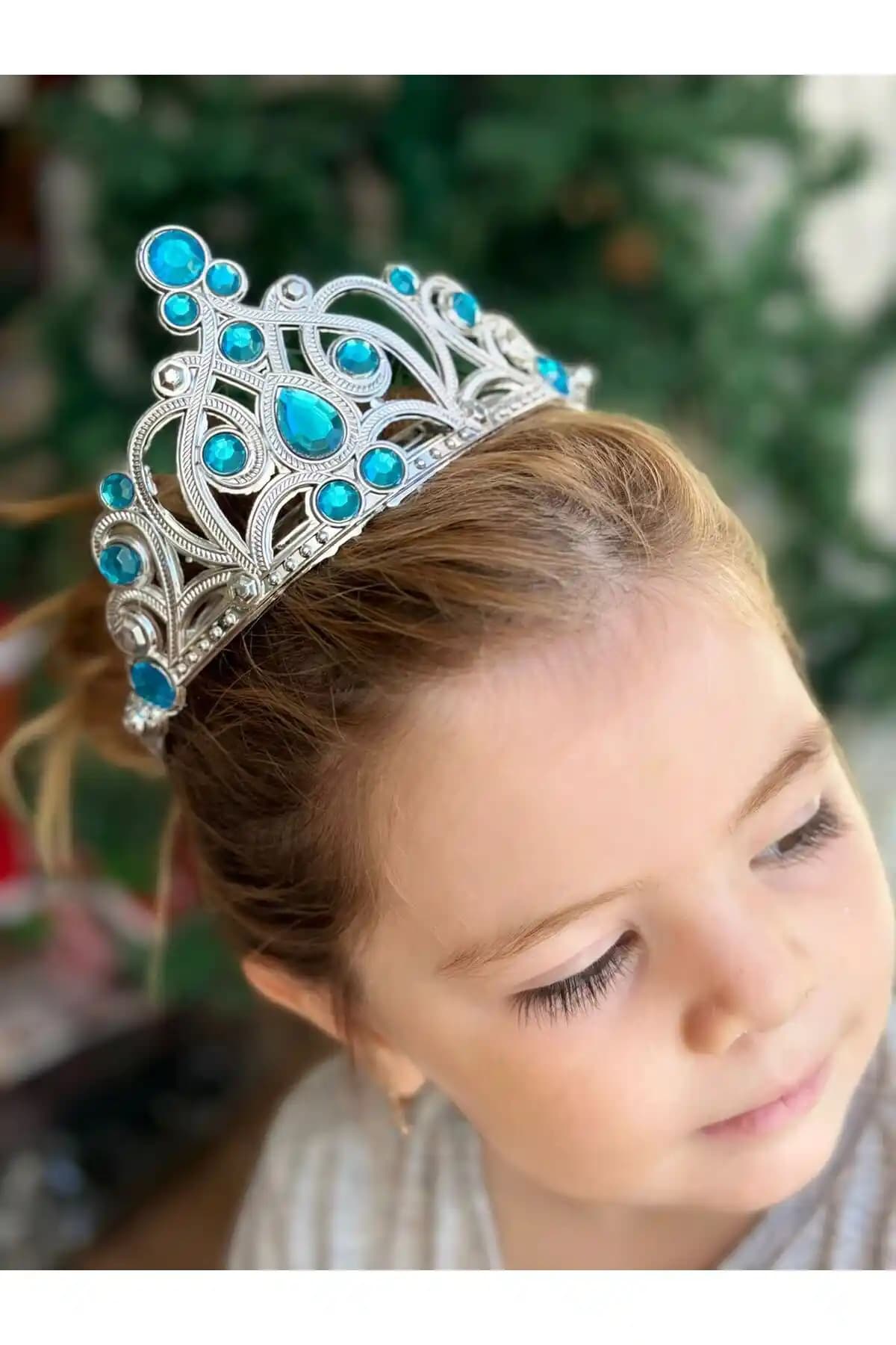 Çocuklar İçin Mavi Taşlı Prenses ve Kraliçe Temalı Tacı Detaylı İnceleme