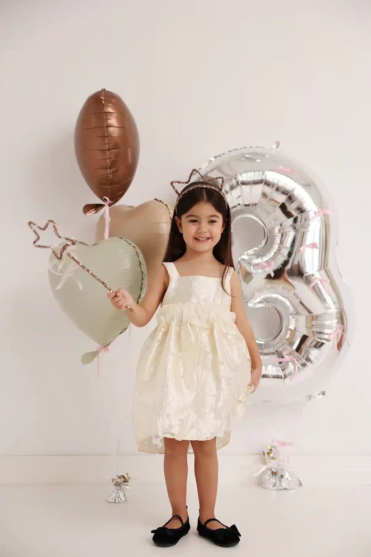 COOLMINIES Pul Payet Kız Çocuk Taç ve Yıldız Asa Seti Şık ve Eğlenceli Tasarım