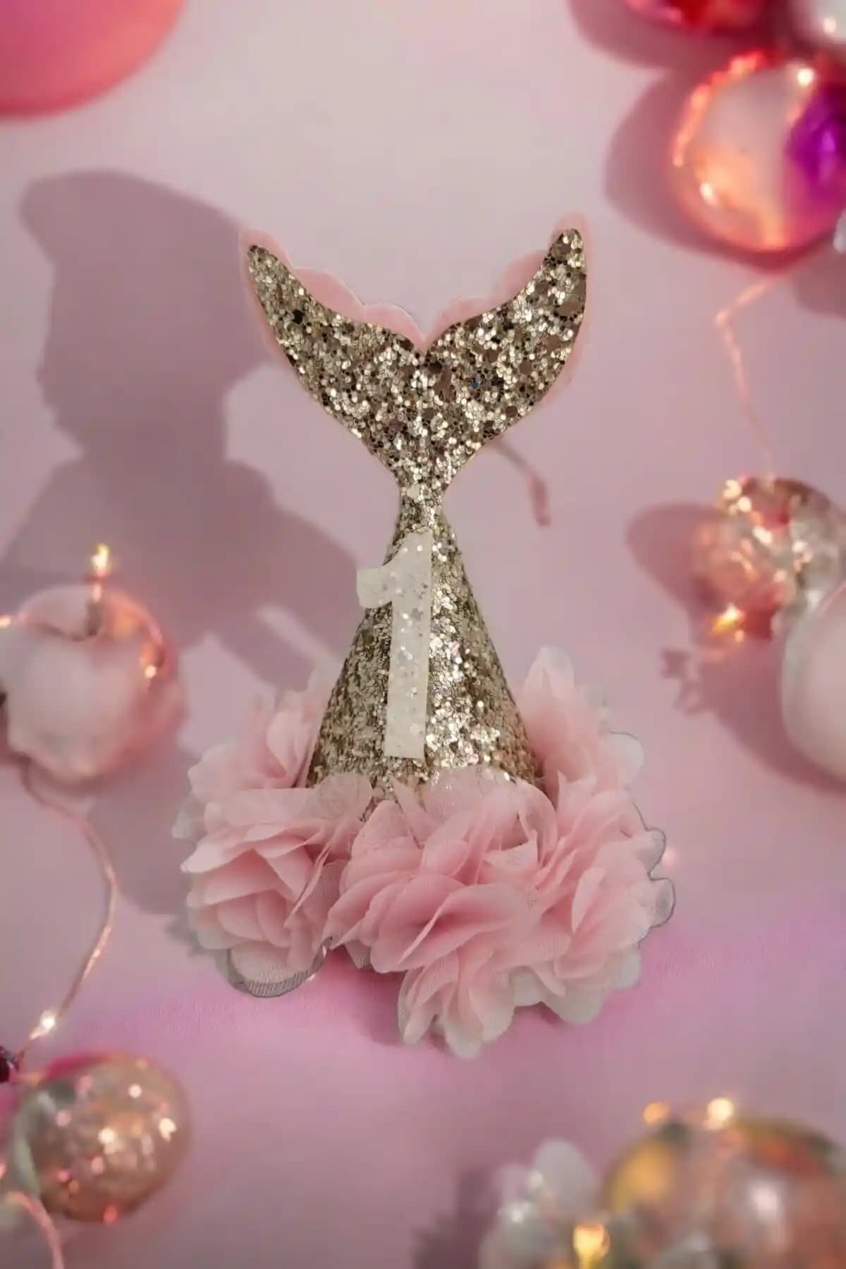 Damlakids 1 Yaş Doğum Günü Tacı: Şık ve Sevimli Çocuk Aksesuarı