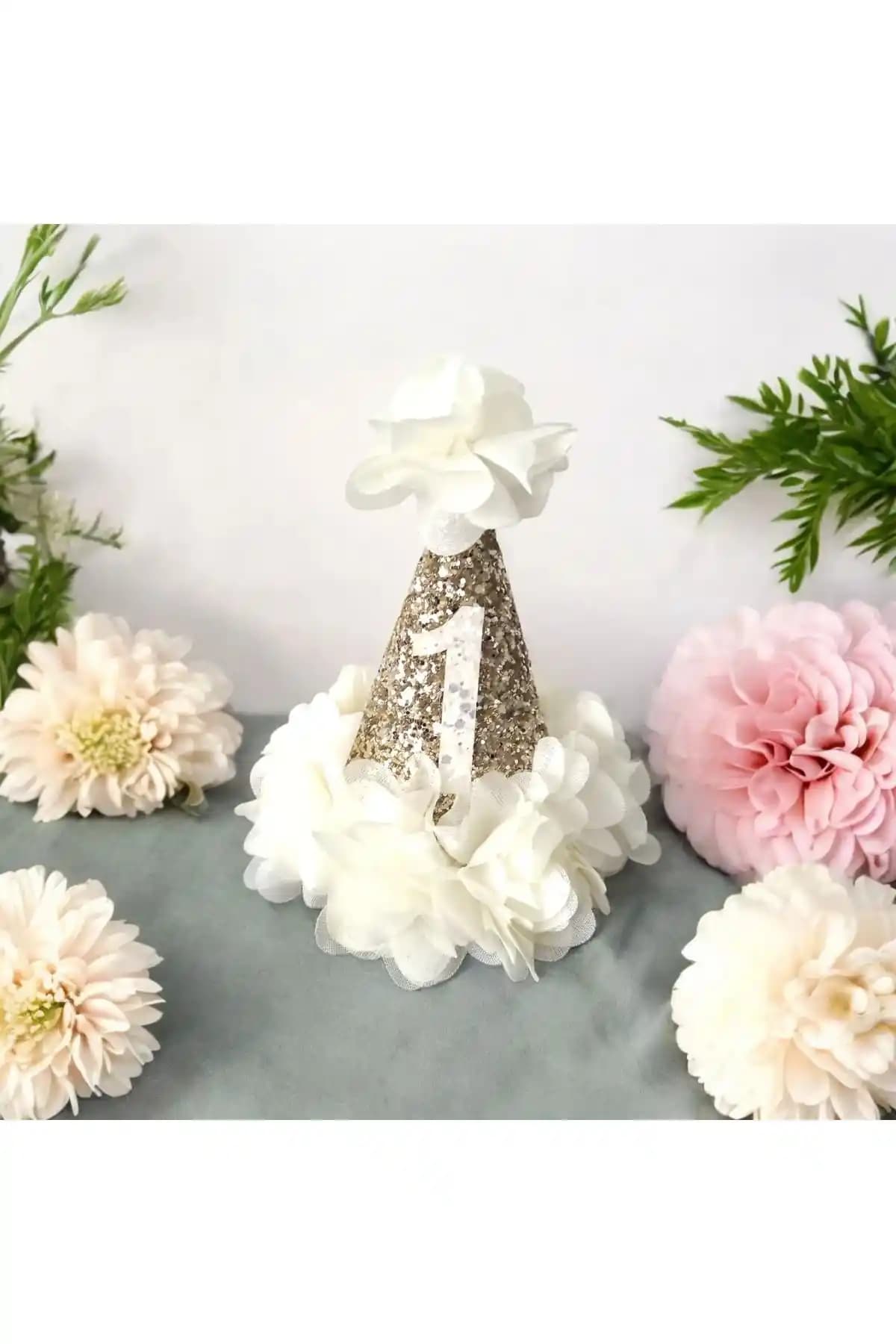 DamlakidsModa 1 Yaş Doğum Günü Tacı Huni Gold Ekru Şık ve Kişiselleştirilebilir Aksesuar
