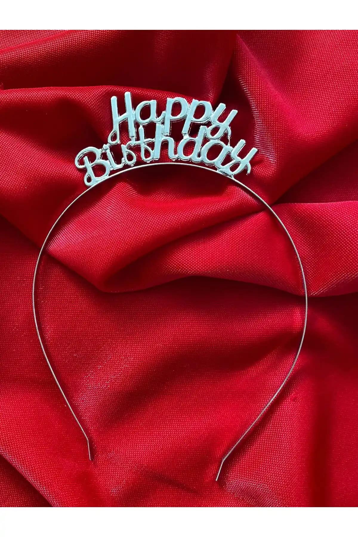 Gümüş Renkli Metal Happy Birthday Yazılı Parti Tacı Doğum Günü Kutlamaları İçin Şık Aksesuar