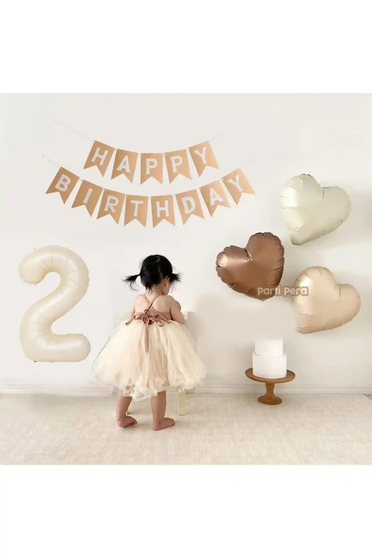 Parti Pera Krem Rakam Folyo Balon ve Doğum Günü Süsleri ile Kutlamalarınıza Renk Katın