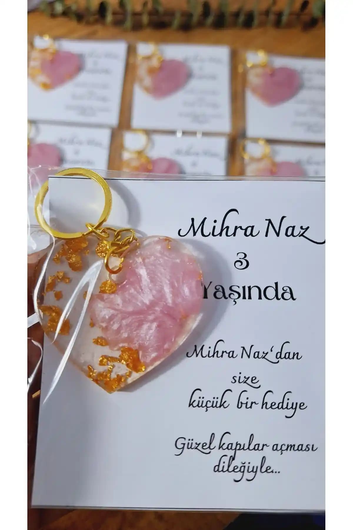 SevgiliAtolyemm Kalpli Anahtarlık: Anlamlı ve Şık Hediye Seçenekleri Türkiye Menşeli