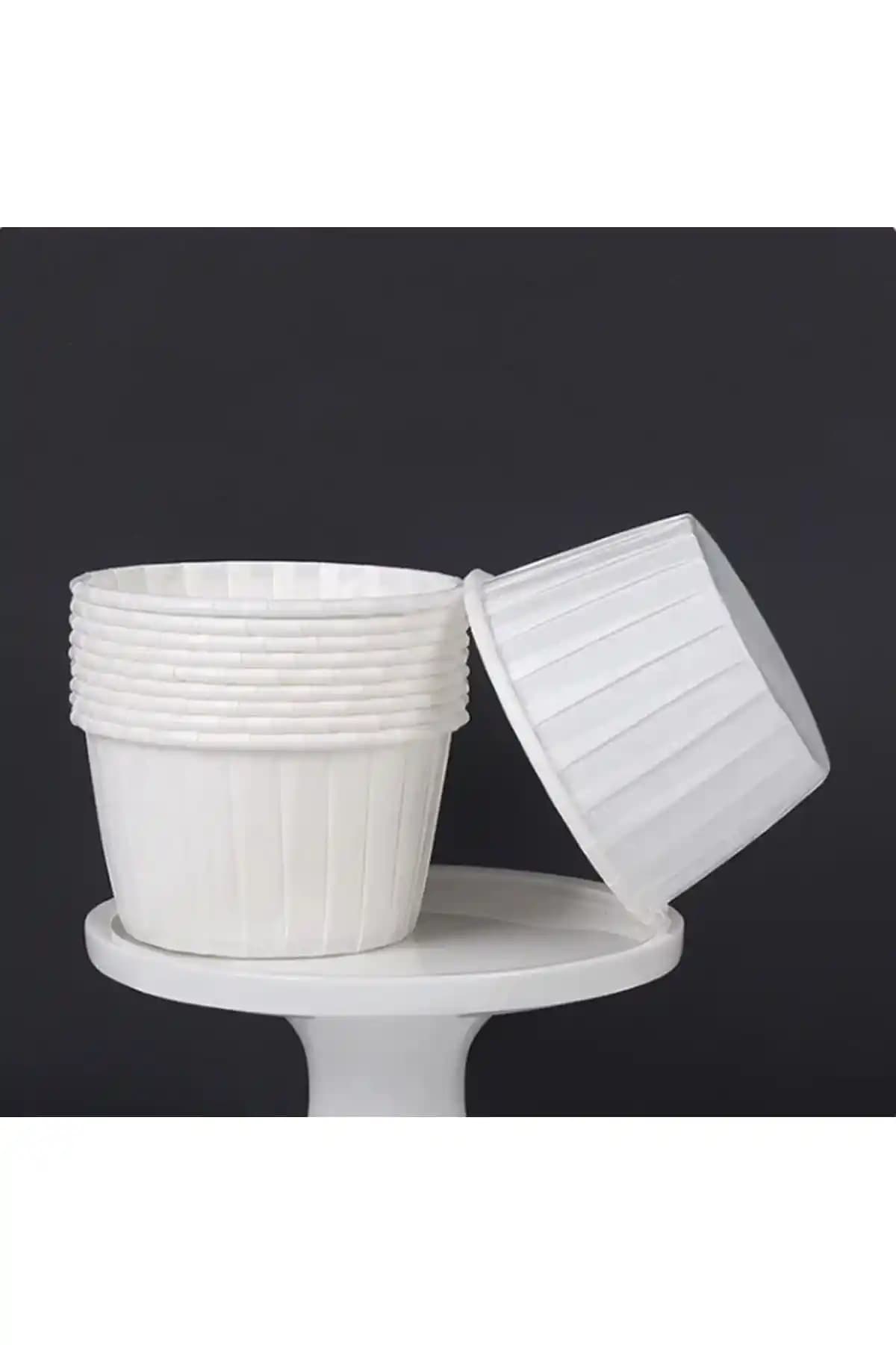 Beyaz Renkli 50'li Muffin ve Cupcake Kalıbı Fırına Uygun ve Yüksek Kalite Malzeme