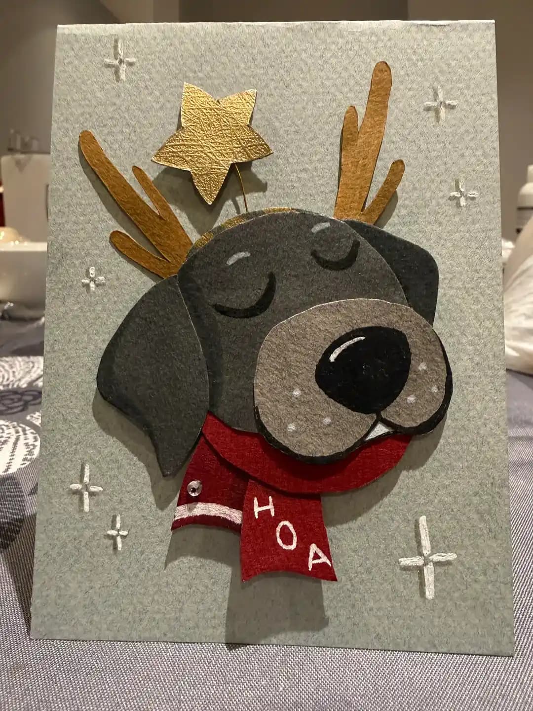 El Yapımı Noel Kartlarında Kişiselleştirme ve Sanatın Estetik Buluşması