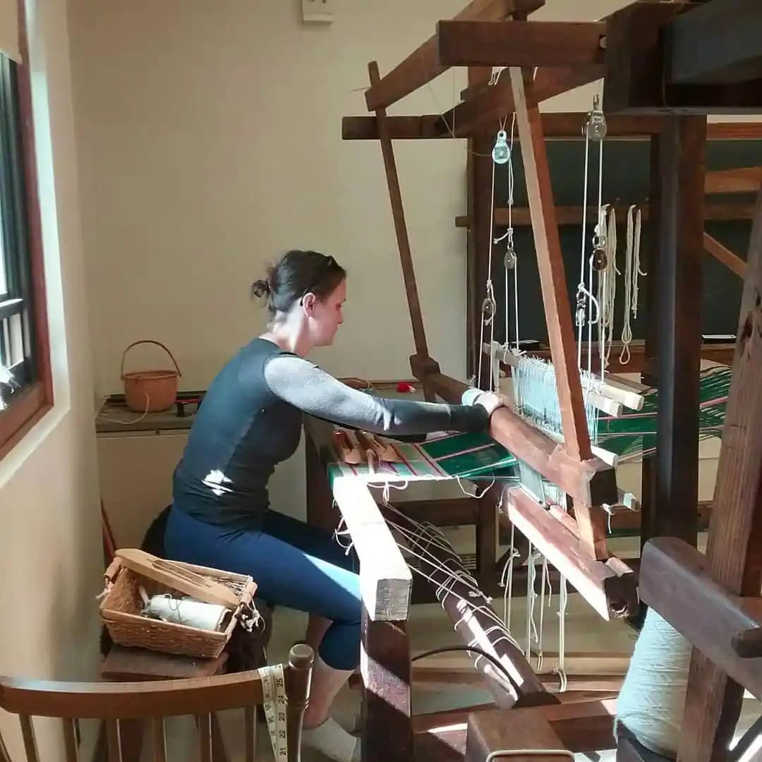 Erken Amerikan Dokumacılığını Yaşatan 200 Yıllık Dokuma Tezgahı ve Gelenekleri