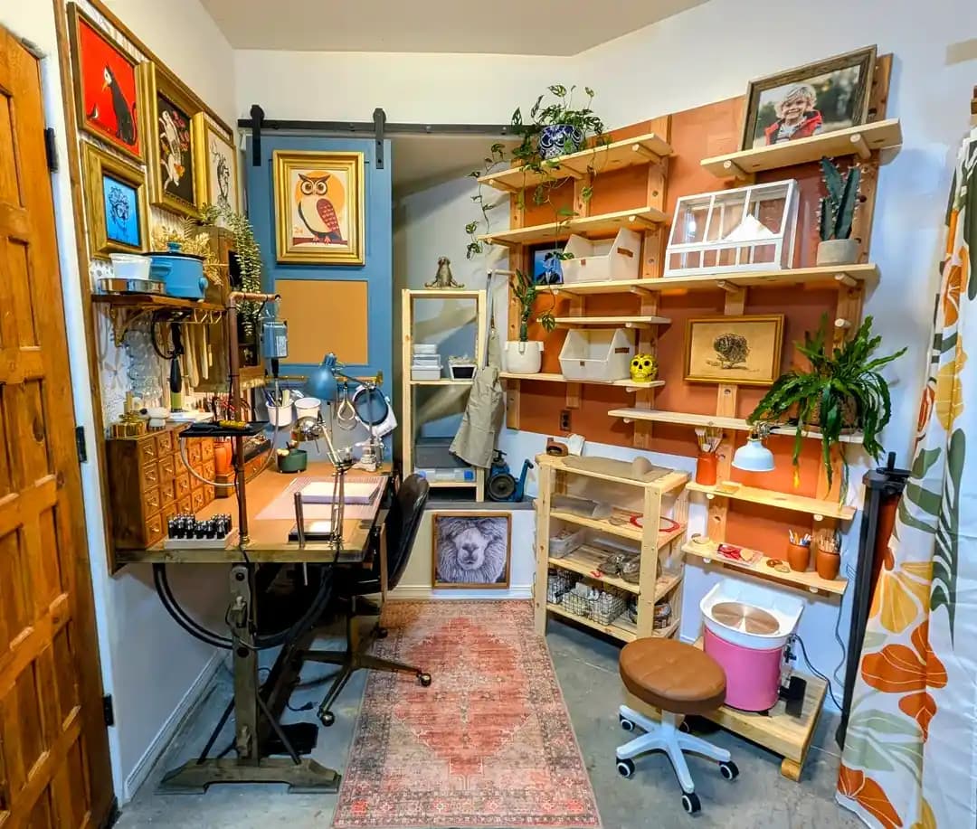 Eşiniz İçin Atölyenizin Karanlık Köşesinde Seramik Stüdyosu Kurmanın Teknik ve İlişki Boyutları