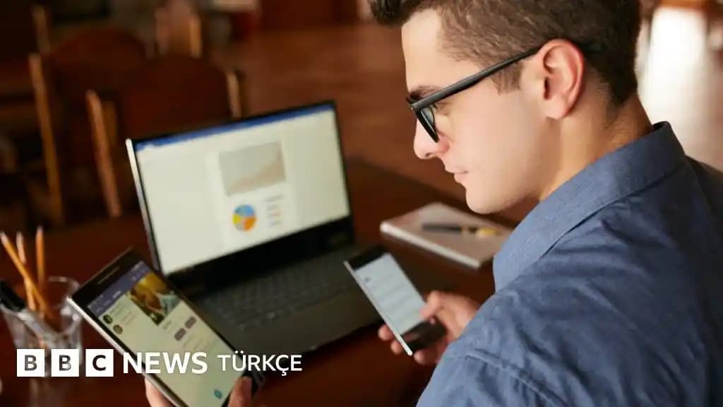 Gece Ekran Kullanımını Azaltmak İçin Okuma, El Sanatları ve Zeka Oyunları