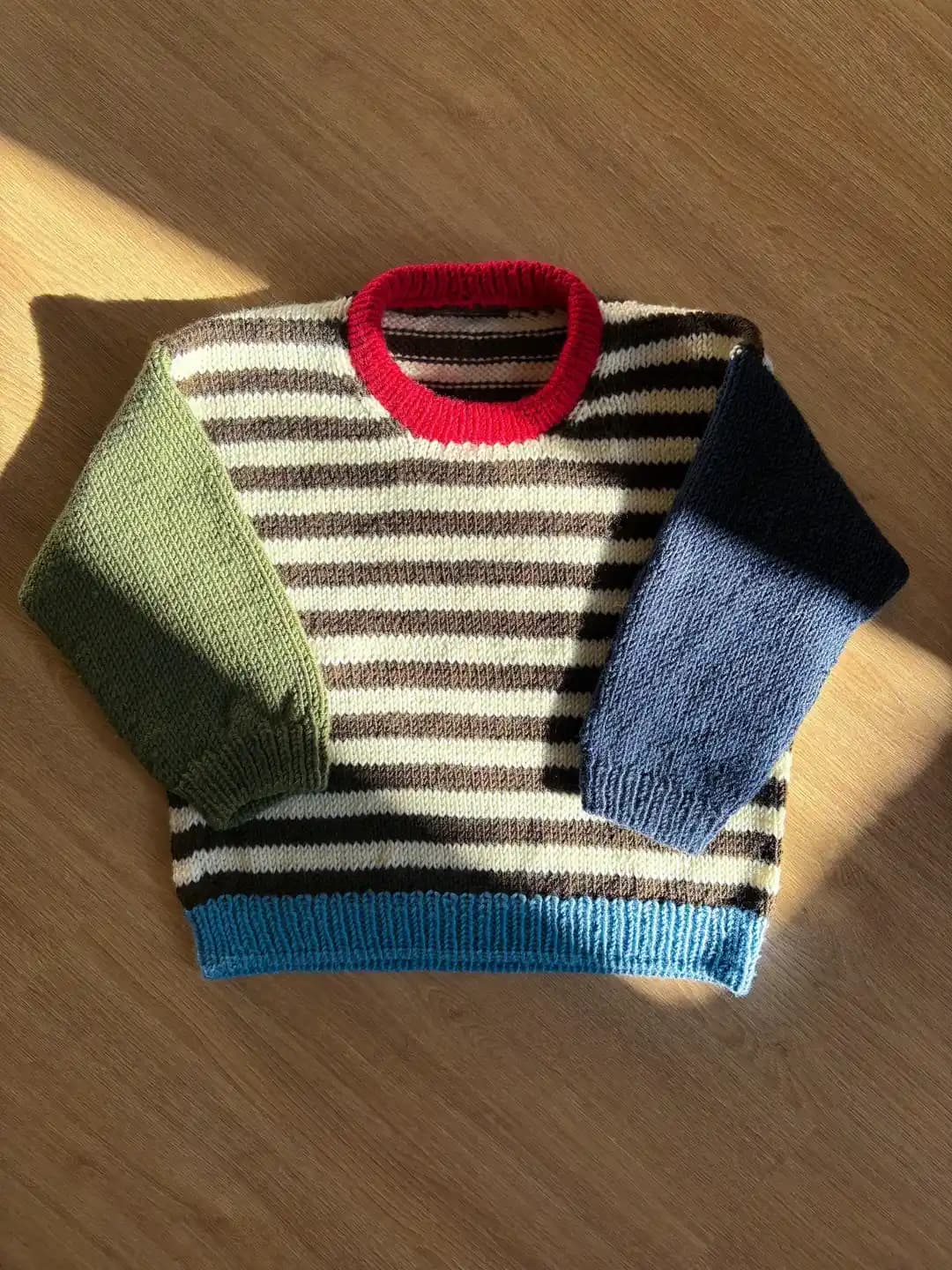 Holger Kazak Modeli: Bebekler İçin Uzun Ömürlü ve Şık Örgü Tasarımı