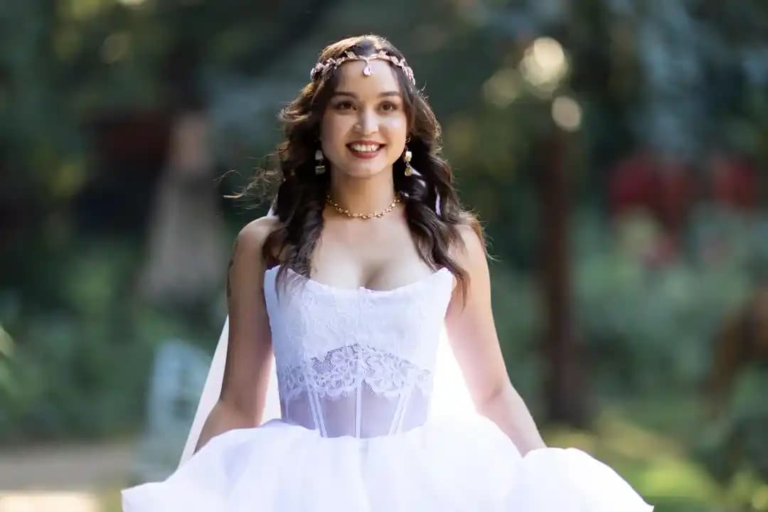 Kendi Gelinliğini Dikmek: Tasarım, Kalıp ve Uygulama Sürecinin Detayları