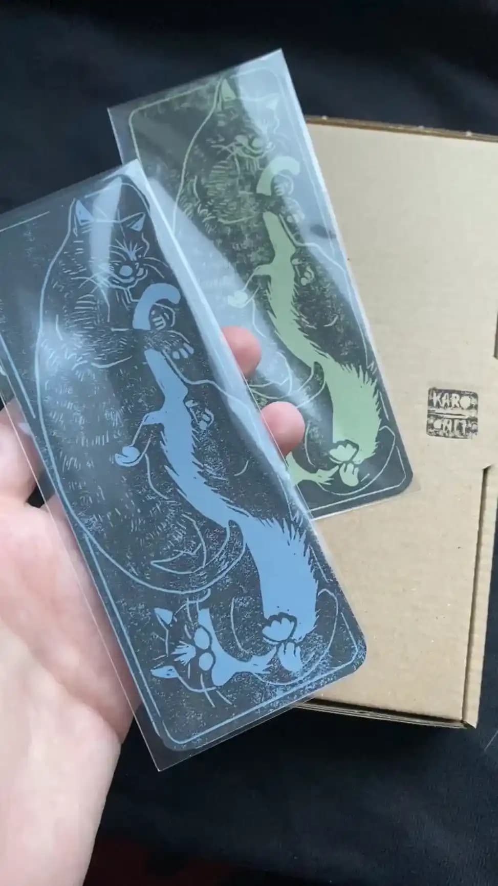 Linocut Kedi Ayraçlarının Malzeme Seçimi ve Üretim Süreci Detayları