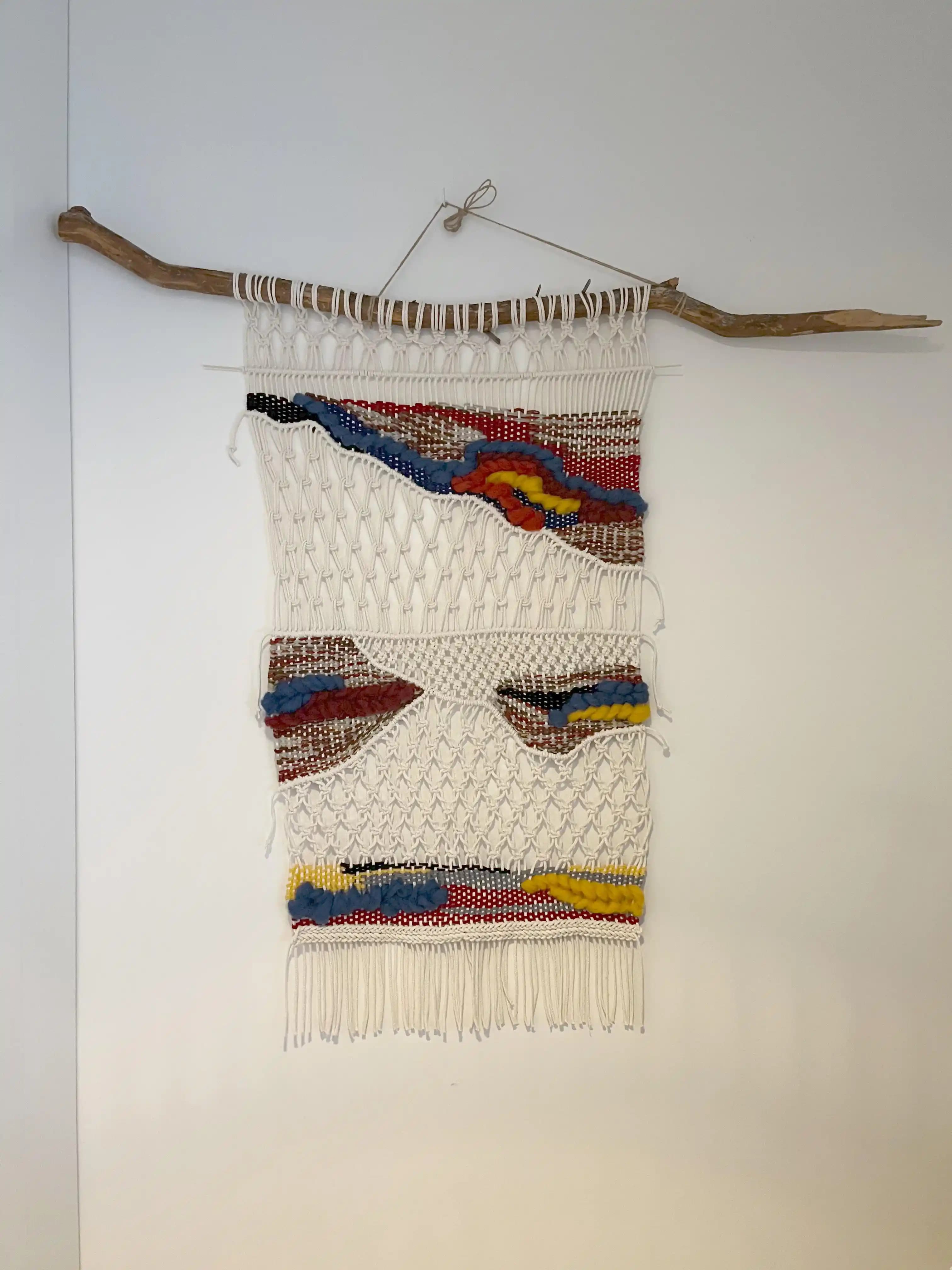 Macraweave Teknikleri: İlk Projede Renk Seçimi ve İp Gerilimi Zorlukları