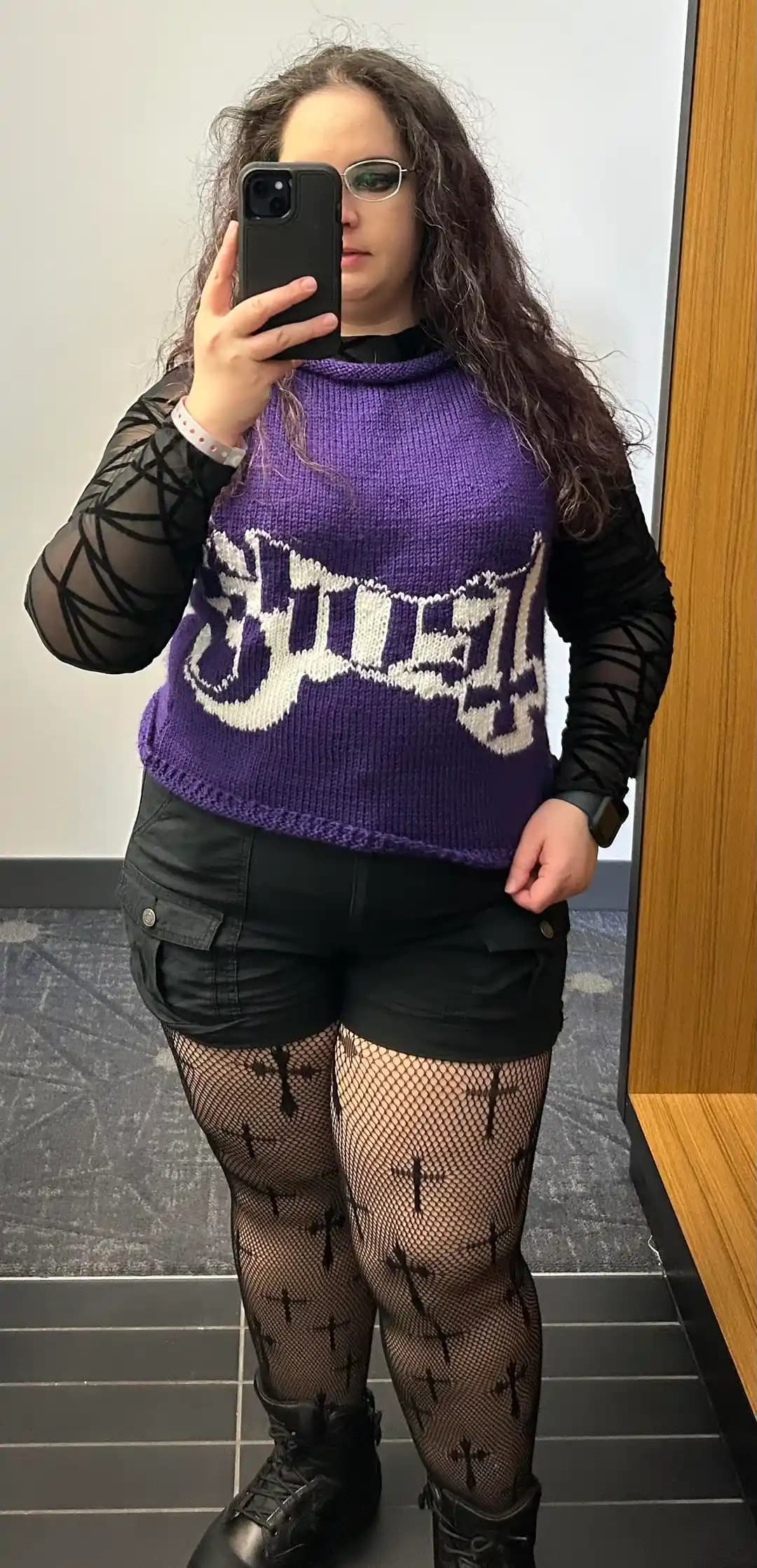 Metal Müzik ve Intarsia Örgü Sanatı: Geleneksel Teknikle Modern İfade