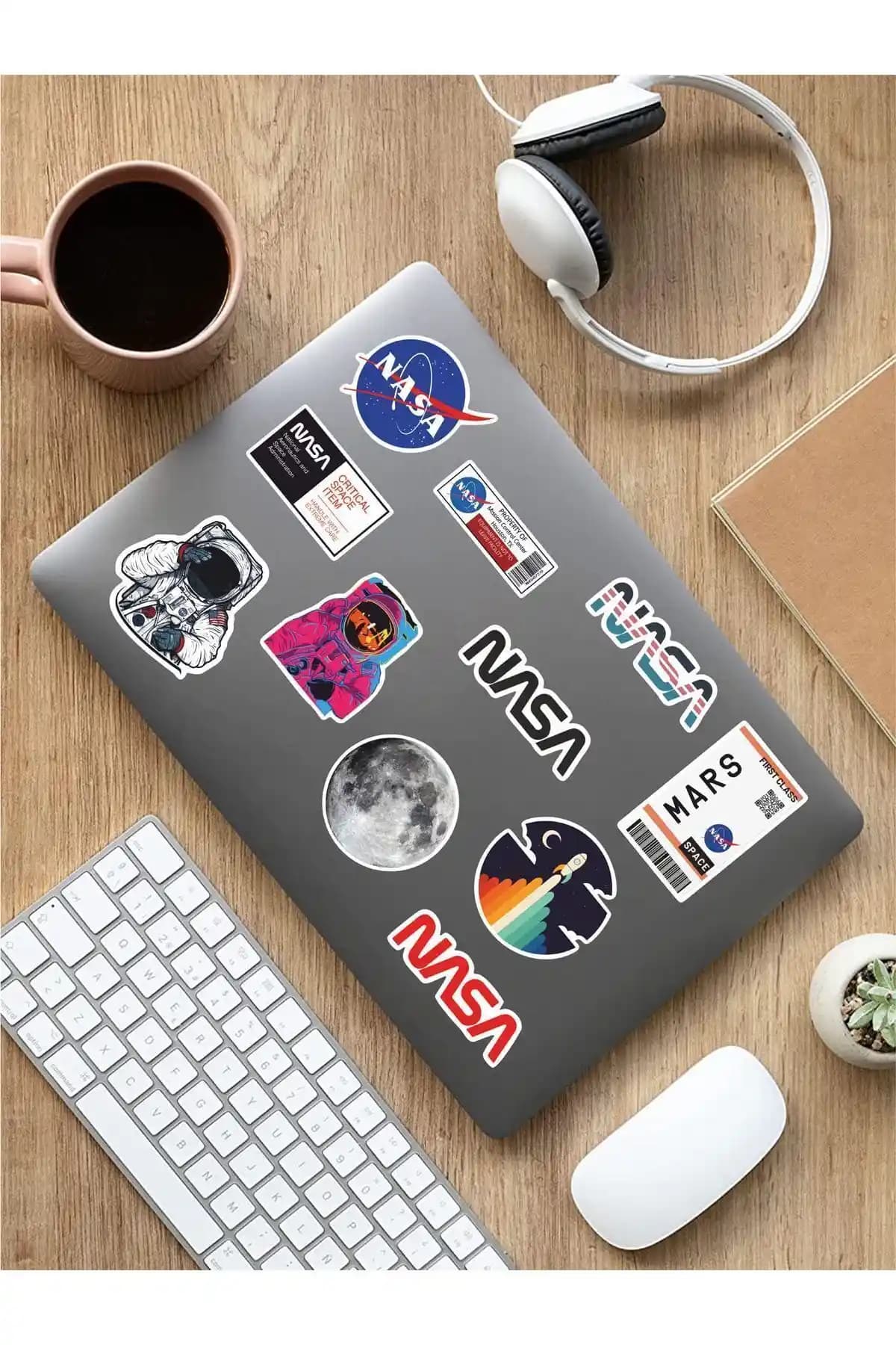 NASA Temalı AR Sticker Seti: Dayanıklı ve Çok Yüzeyli Laptop ve Tablet Dekorasyonu