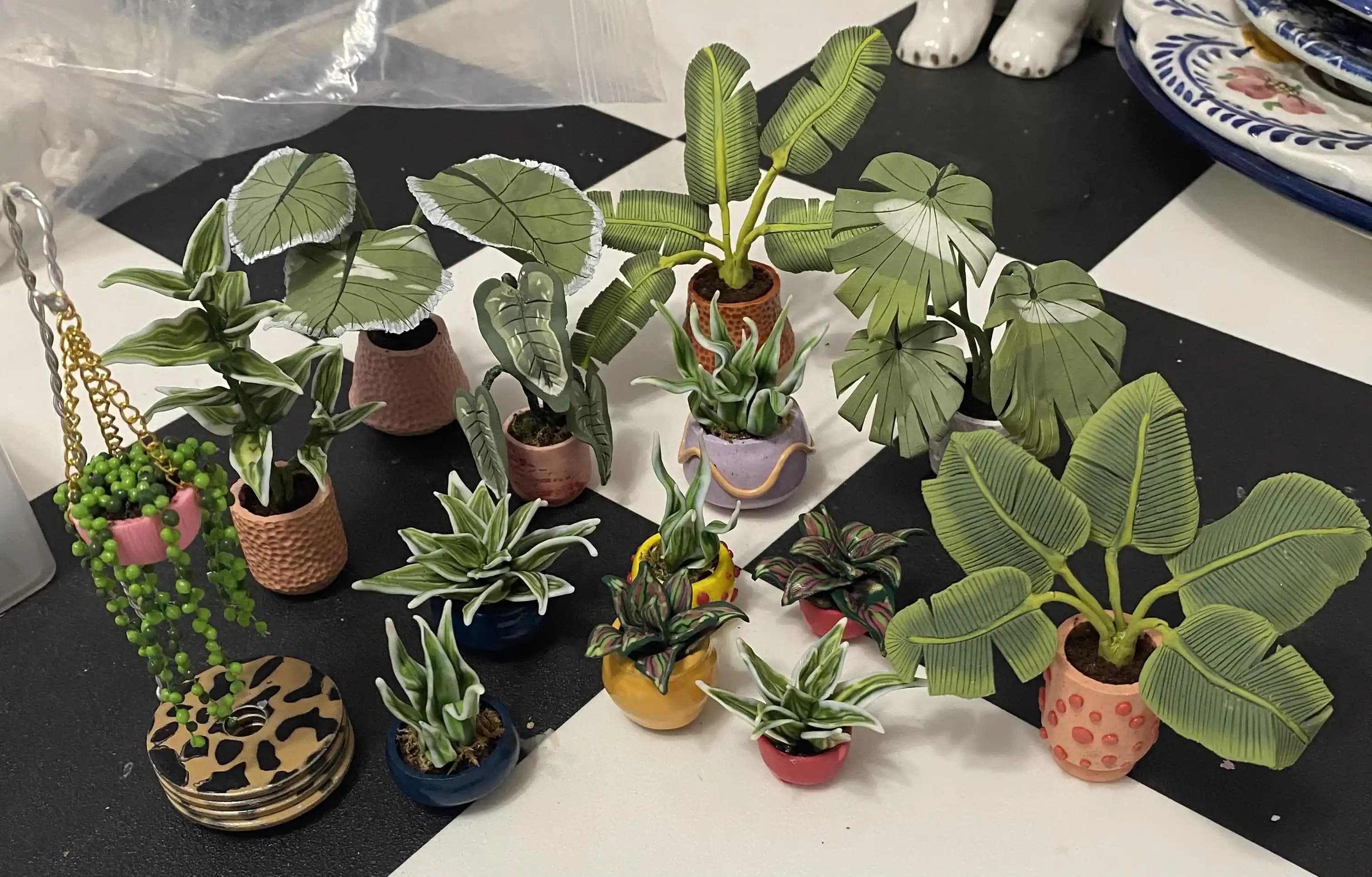 Polimer Kilden Minyatür Bitki Yapımı: Teknikler, Malzemeler ve Dayanıklılık