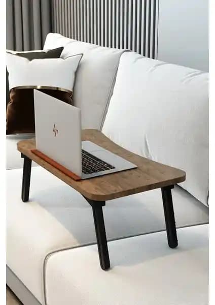 Kadın Girişimci ve Üretim Kooperatifi Tarafından Tasarlanan Çok Yönlü Katlanabilir Masa