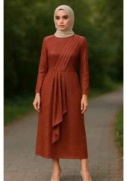 Vivola Moda Simli Jarse Kumaşıyla Şık ve Dökümlü Abiye Tasarımları İçin Uygun