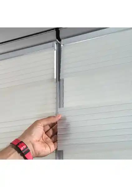 Wenthi Ölçüye Özel Ekru Cam Balkon ve Sürgülü Perde Çözümü Modern ve Şık Tasarım