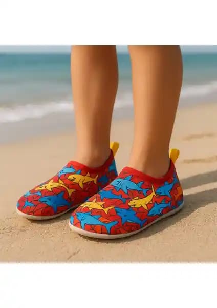 Çocuklar İçin Deniz Ayakkabıları Karşılaştırması: Aquafun ve Slipstop Frutti Modelleri