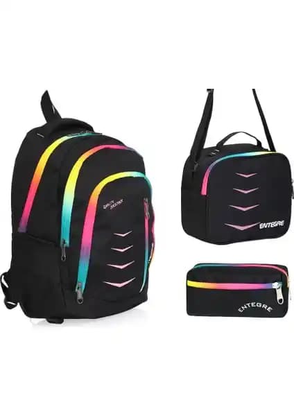 Entegre Pack 9956 ve Relaxion Gri 2225 Okul Çantası Karşılaştırması