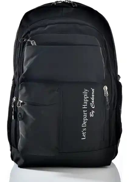 İki Popüler Sırt Çantası Karşılaştırması: Tasarım, Dayanıklılık ve Kullanışlılık Analizi