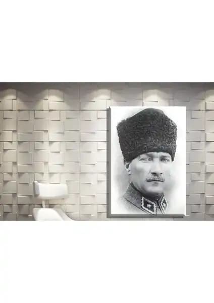 Atatürk Temalı Kanvas Tablo 50x70 cm Ev ve Ofis Dekorasyonu İçin Şık ve Dayanıklı Sanat Eseri