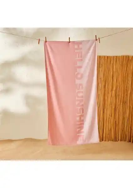 Bella Maison Pamuk Hello Summer Plaj Havlusu: Şıklık ve Konforun Buluşması