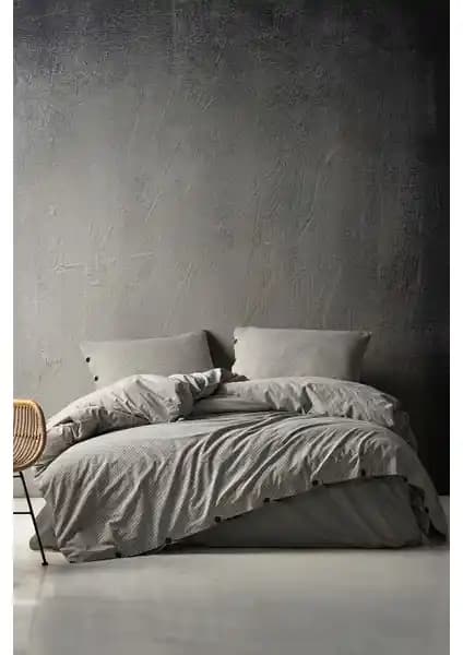 Berolige Shirt Çift Kişilik Yatak Takımı Doğal Kumaş ve Şık Tasarımıyla Öne Çıkar