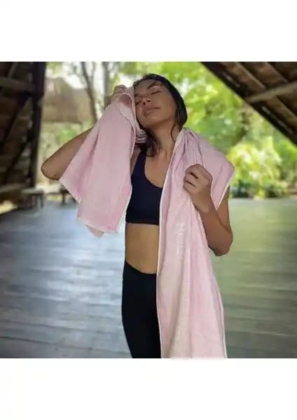 Çevre Dostu ve Çok Yönlü Green Petition Calm Candy Plaj Havlusu Ürün Özellikleri