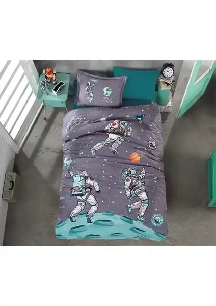 Clasy Space Temalı Genç Nevresim Takımı Yüksek Kalite ve Modern Tasarım Özellikleriyle