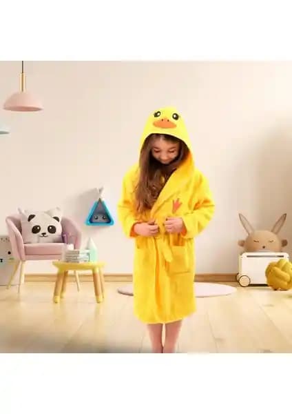 Çocuklar İçin Sevimli ve Konforlu Sarı Kapüşonlu Ördek Nakışlı Bornoz