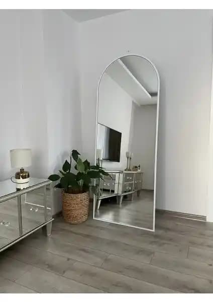 Effe Yapı Dekor Beyaz Metal Çerçeveli 180x70 cm Oval Boy Ayna ile Şıklık ve Fonksiyonellik