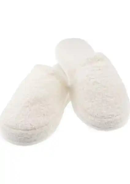 Elite Lohusa Terliği: Rahat ve Güvenli Tasarımıyla Yeni Annelerin Tercihi