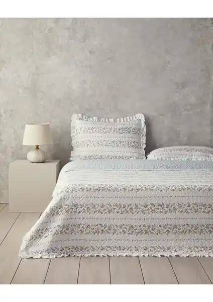 English Home Bloomy Stripe Tek Kişilik Yatak Örtüsü Takımı Estetik ve Konfor Sunar