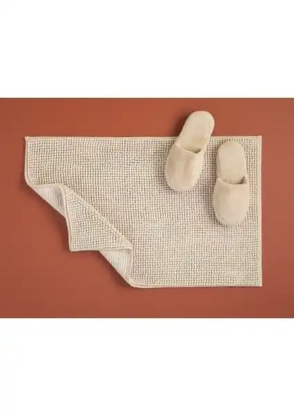 English Home Paige Polyester Banyo Paspası Şıklık ve Fonksiyonelliği Bir Arada Sunar