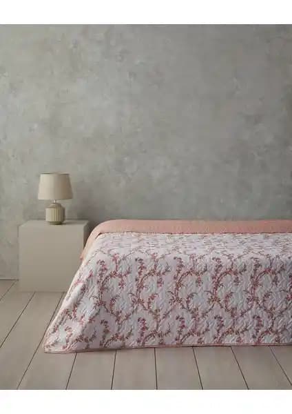 English Home Scroll Flowers Çok Amaçlı Örtü: Modern ve Şık Ev Dekorasyonu İçin Uygun Tercih