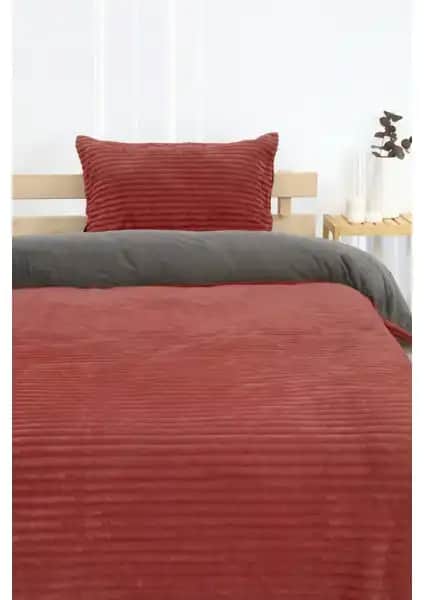 Favora Merinos Eternity Fitilli Peluş Nevresim Takımı: Şıklık ve Konforun Modern Buluşması