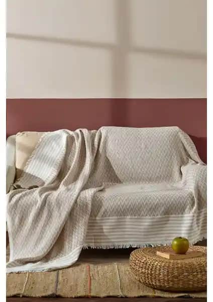 Fushia Trio Natural Keten Koltuk Örtüsü: Dayanıklı ve Şık Doğal Malzemelerle Dekorasyon