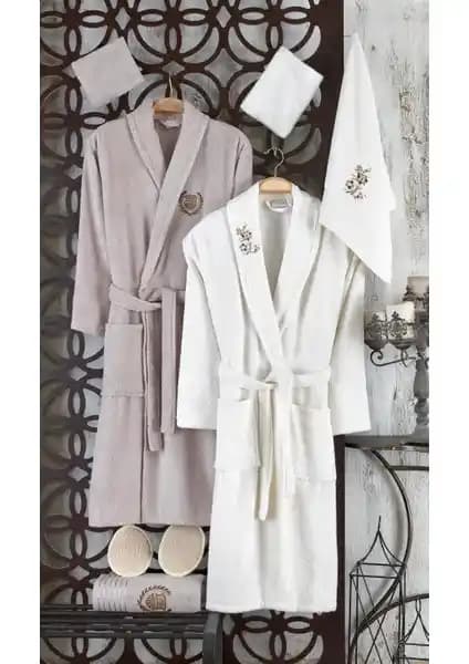 Güvenal Rüya 10 Parça Aile Bornoz Seti: Konfor ve Şıklık Sunan Yüksek Kaliteli Pamuklu Ürün