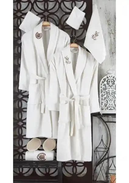 Güvenal Rüya 10 Parça Aile Bornoz Seti Nakışlı Konfor ve Şıklık İçin Uygun