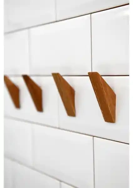 Hagen Ahşap Yapışkanlı Banyo Askılığı: Şık ve Dayanıklı Duvara Montajlı Tasarım