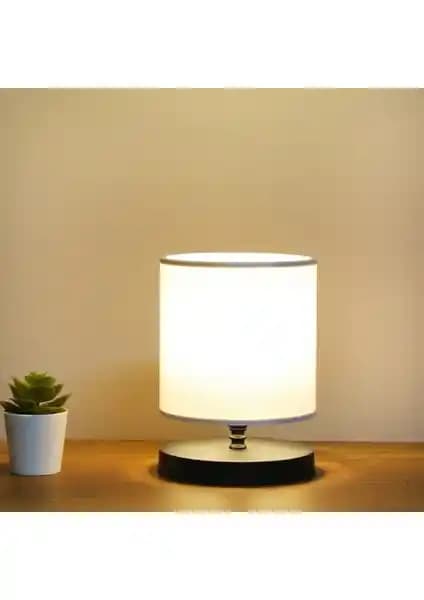 Homing Tasarım Mini Abajur Ekru AYD-3239: Şık ve Fonksiyonel İç Mekan Aydınlatması