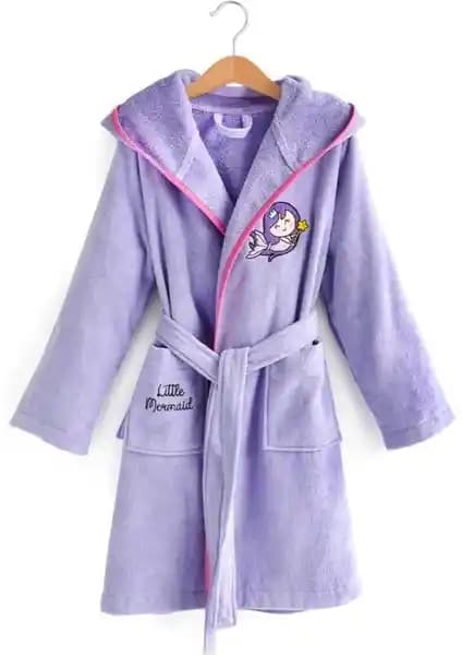 Kadife Çocuk Bornozları Deniz Kızı Tasarımı Konfor ve Şıklık Bir Arada
