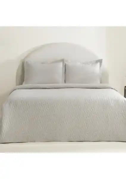 Karaca Home Breeze Soft Çift Kişilik Gri Yatak Örtüsü Şıklık ve Dayanıklılık Sunar