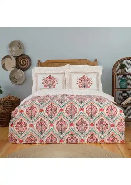 Karaca Home Carmenta Kiremit Nevresim Takımı: Şık ve Konforlu Yatak Odası Çözümü