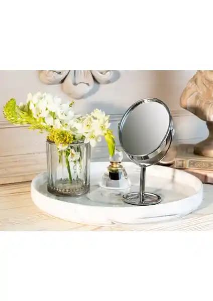 Madame Coco Bailey Oval Ayna: Şık ve Fonksiyonel Tasarım ile Ev Dekorasyonunu Tamamlar