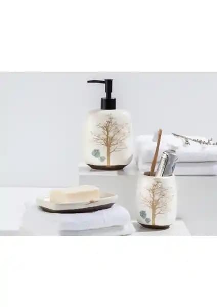 Madame Coco Cavalier 3’lü Banyo Seti Modern ve Şık Tasarımıyla Kullanıcıların Beğenisini Kazanıyor